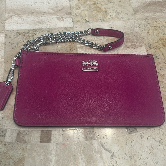 Madison leather chain wristlet - Picture 1 of 5